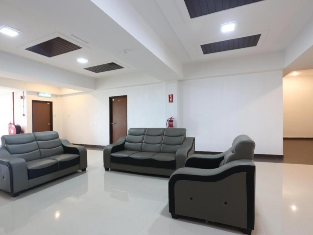 Oyo 89888 Dz Residence Guest House Kota Bahru Luaran gambar