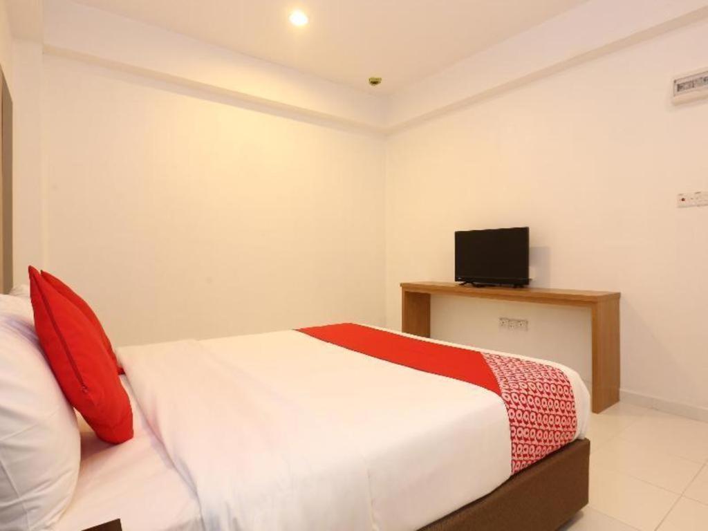 Oyo 89888 Dz Residence Guest House Kota Bahru Luaran gambar