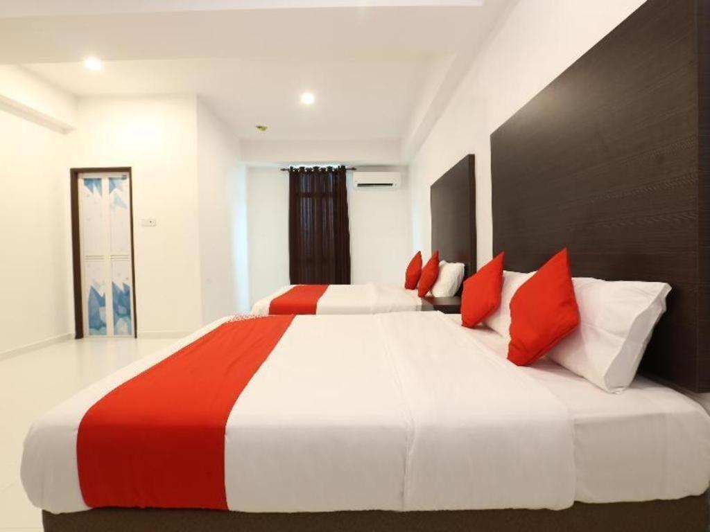 Oyo 89888 Dz Residence Guest House Kota Bahru Luaran gambar