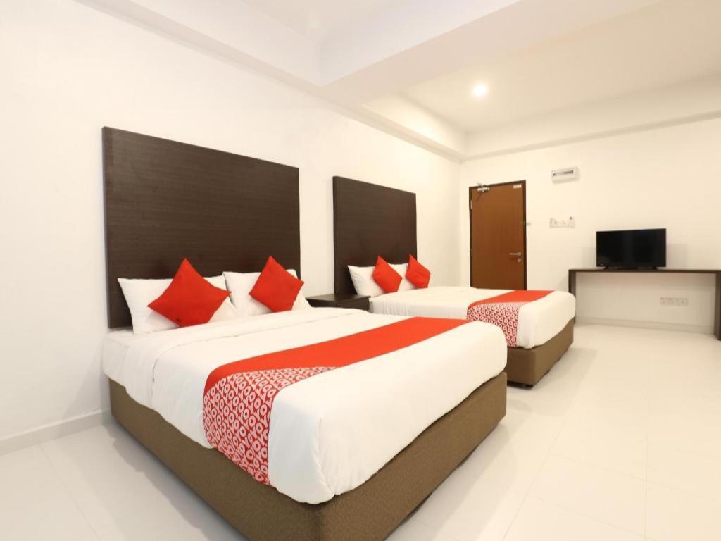 Oyo 89888 Dz Residence Guest House Kota Bahru Luaran gambar