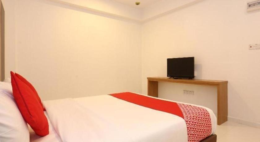Oyo 89888 Dz Residence Guest House Kota Bahru Luaran gambar