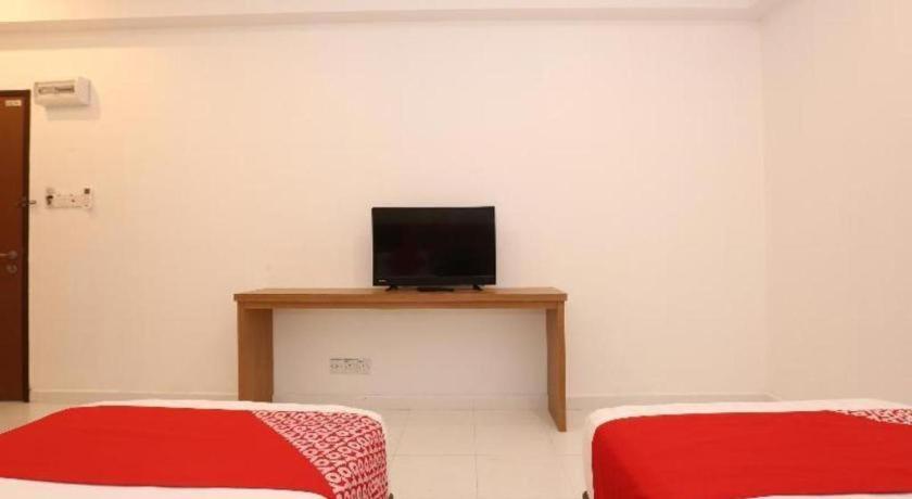 Oyo 89888 Dz Residence Guest House Kota Bahru Luaran gambar
