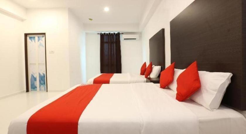 Oyo 89888 Dz Residence Guest House Kota Bahru Luaran gambar